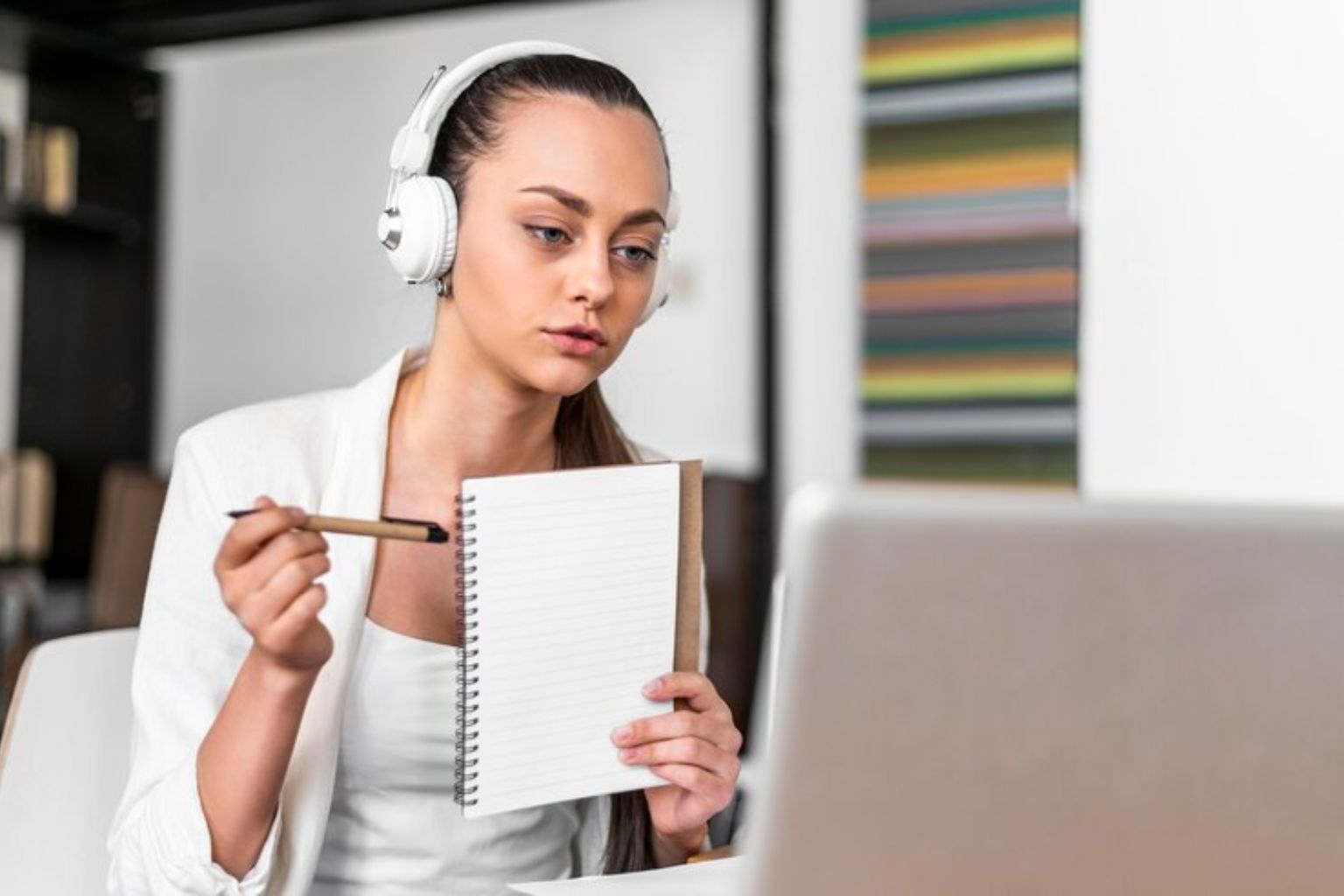 The Best AI Writing Assistants to Boost Productivity in 2026